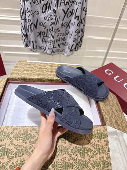 GUCCI SLIDES IN NAVY BLUE SUEDE WITH EMBOSSED LOGO STYLE 10