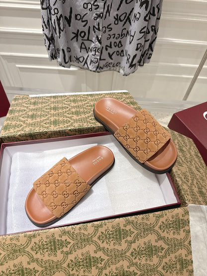GUCCI SLIDES IN BURNT ORANGE SUEDE WITH EMBOSSED LOGO STYLE 5