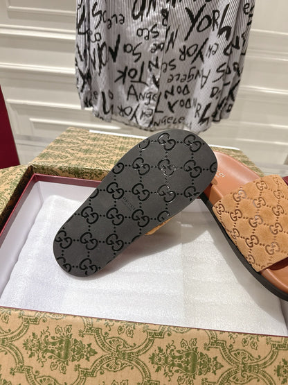 GUCCI SLIDES IN BURNT ORANGE SUEDE WITH EMBOSSED LOGO STYLE 5