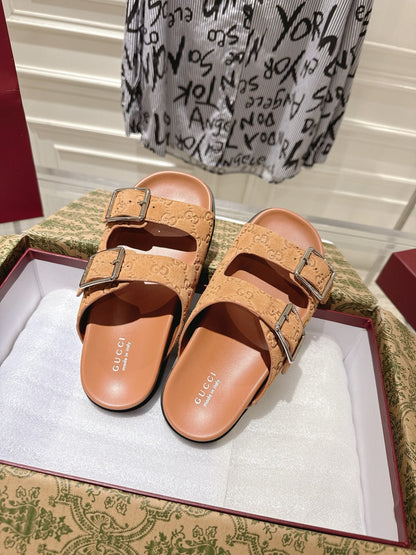 GUCCI SANDALS IN BURNT ORANGE SUEDE EMBOSSED LOGO SILVER HARDWARE