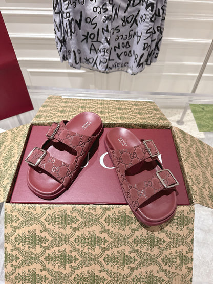 GUCCI SANDALS IN NAVY RED SUEDE EMBOSSED LOGO SILVER HARDWARE