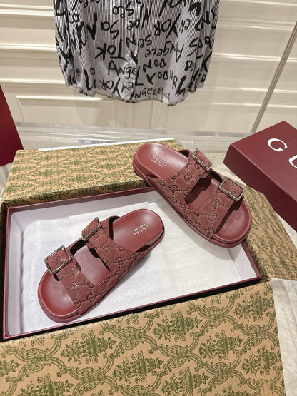 GUCCI SANDALS IN NAVY RED SUEDE EMBOSSED LOGO SILVER HARDWARE