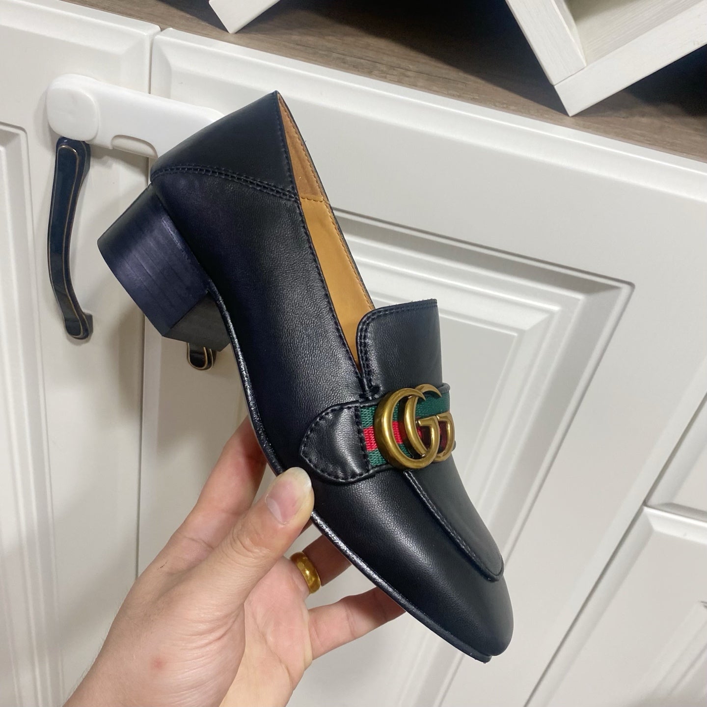 GUCCI LOAFER 35 CM IN BLACK CALFSKIN GOLD HARDWARE