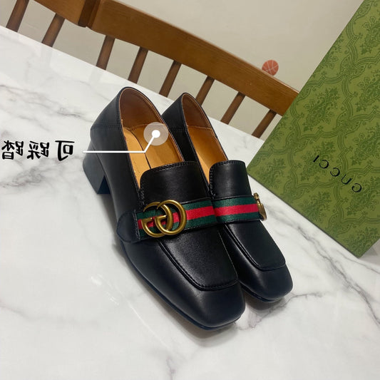 GUCCI LOAFER 35 CM IN BLACK CALFSKIN GOLD HARDWARE