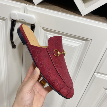 GUCCI MULES IN RED FABRIC GOLD HARD WARE