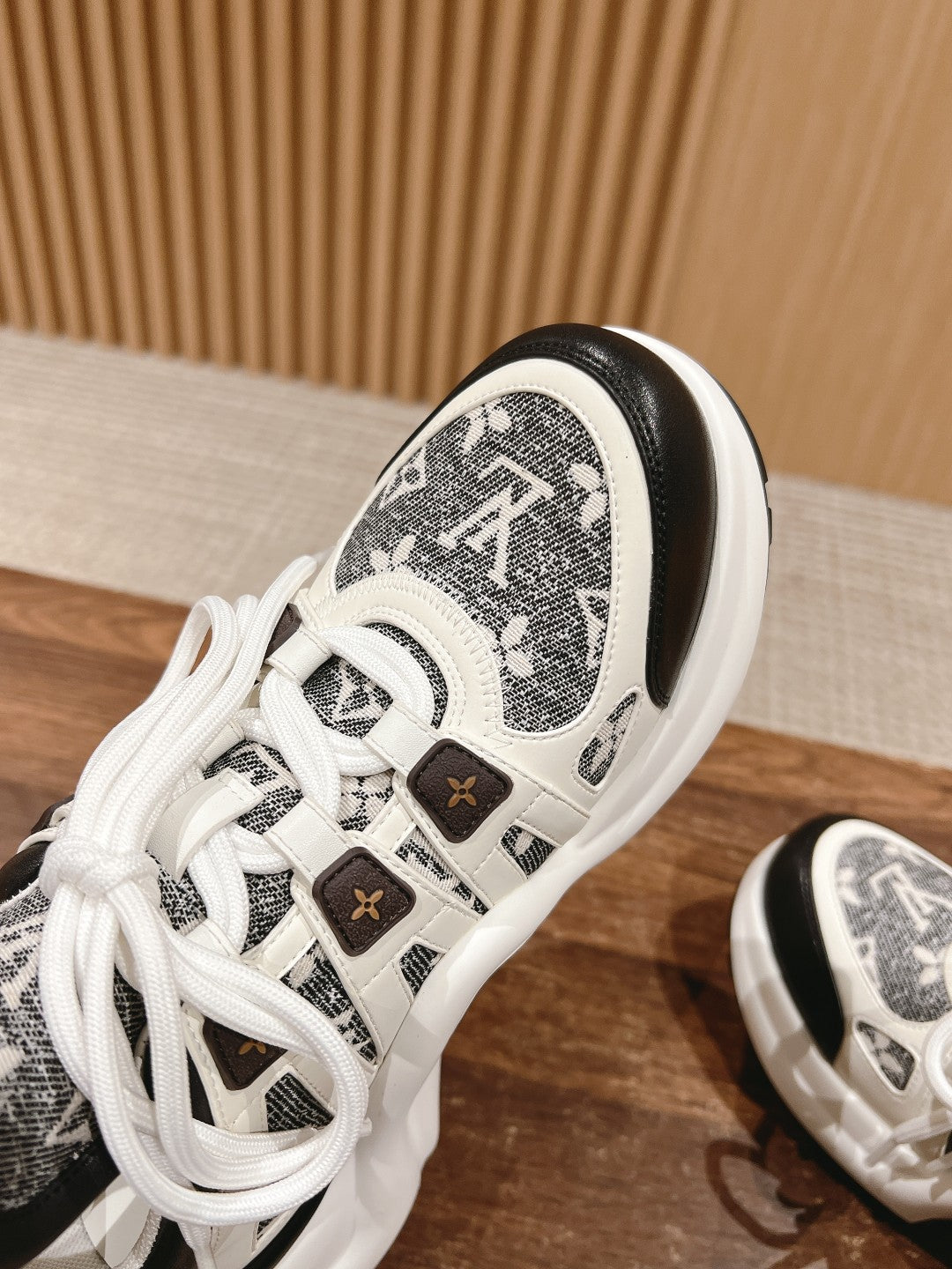LOUIS VUITTON LV ARCHLIGHT SNEAKER IN WHITE MIX BLACK CALFSKIN AND MONOGRAM DENIM