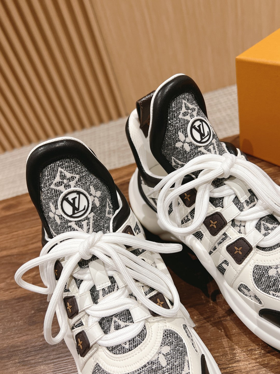 LOUIS VUITTON LV ARCHLIGHT SNEAKER IN WHITE MIX BLACK CALFSKIN AND MONOGRAM DENIM
