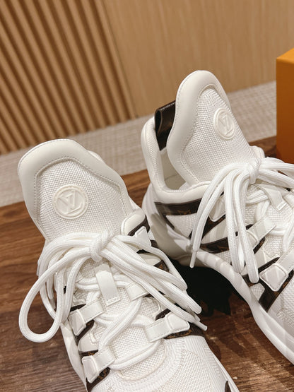 LOUIS VUITTON LV ARCHLIGHT SNEAKER IN WHITE CANVAS AND CHOCOLATE BROWN MONOGRAM CALFSKIN