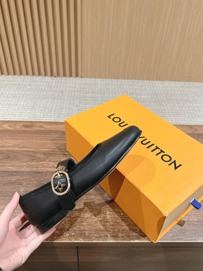 LOUIS VUITTON MARY JANE FLAT IN BLACK CALFSKIN 168943