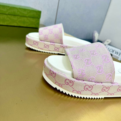 GUCCI PLATFORM SLIDE SANDAL PASTEL PINK CANVAS