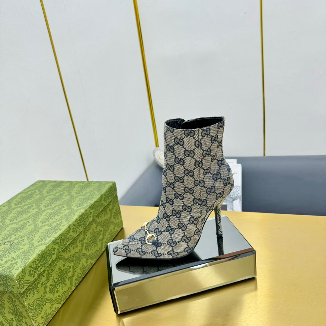 GUCCI HORSEBIT ANKLE BOOT IN PALE GRAY MONOGRAM CANVAS