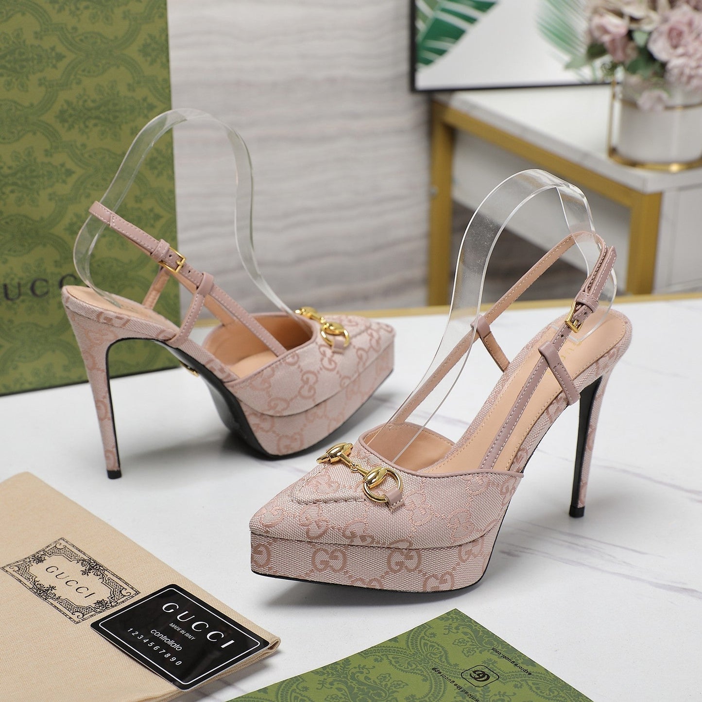 GUCCI Valentino High heels Ivory