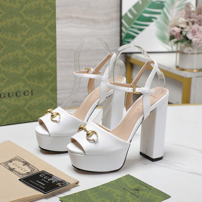 GUCCI Sandales Cuir Noir White