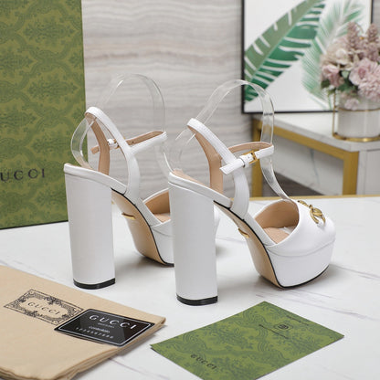 GUCCI Sandales Cuir Noir White