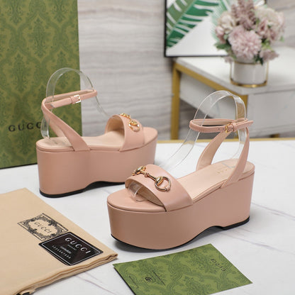 GUCCI Horsebit Wedges Sandals Pink
