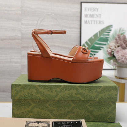 GUCCI Horsebit Wedges Sandals Orange