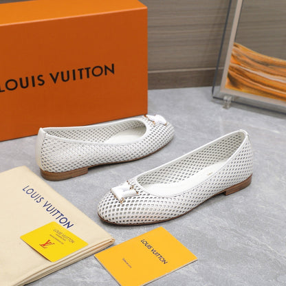 LOUIS VUITTON LV WOMEN'S BALLET FLAT IN WHITE CALFSKIN WITH PERFORATION CRAFTMANSHIP