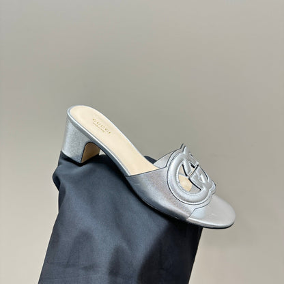 GUCCI MID-HEEL 5 CM MULE IN SILVER CALFSKIN