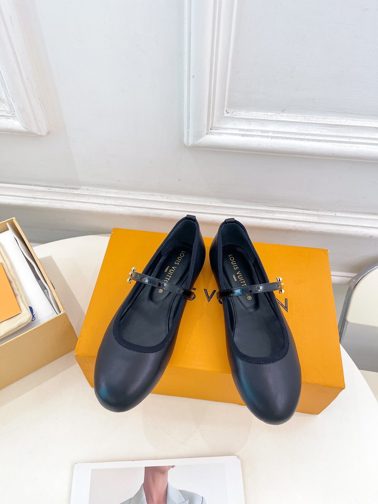 LOUIS VUITTON LV WOMEN ROMY FLAT BALLERINA IN BLACK METALLIC LAMBSKIN