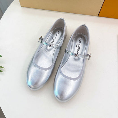 LOUIS VUITTON LV WOMEN ROMY FLAT BALLERINA IN SILVER METALLIC LAMBSKIN