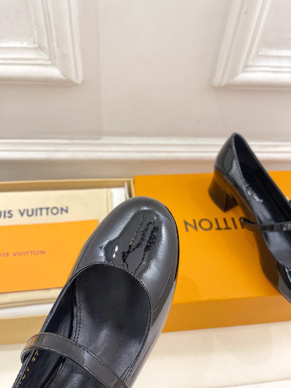 LOUIS VUITTON LV WOMEN ROMY HIGH BALLERINA IN GLOSSY BLACK LAMBSKIN