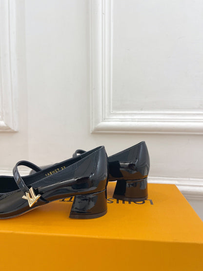 LOUIS VUITTON LV WOMEN ROMY HIGH BALLERINA IN GLOSSY BLACK LAMBSKIN
