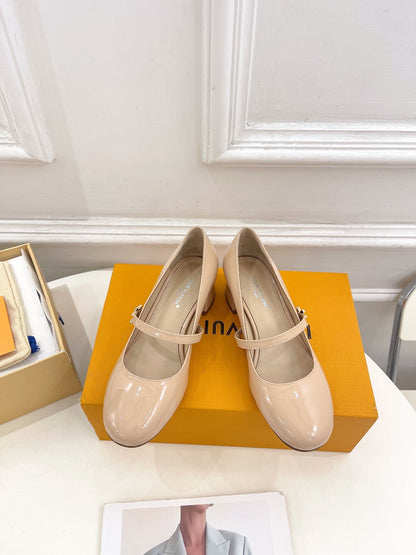 LOUIS VUITTON LV WOMEN ROMY HIGH BALLERINA IN GLOSSY BEIGE LAMBSKIN