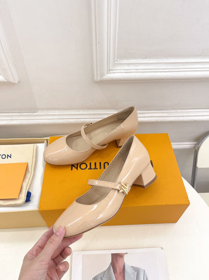 LOUIS VUITTON LV WOMEN ROMY HIGH BALLERINA IN GLOSSY BEIGE LAMBSKIN