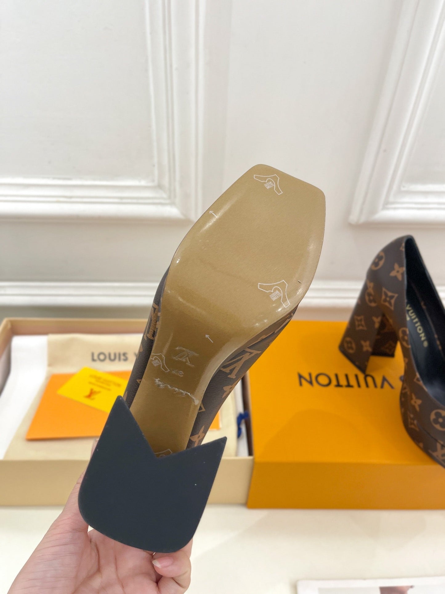 LOUIS VUITTON SHAKE MARY JANE HIGH HEEL 12 CM IN CHOCOLATE BROWN MONOGRAM CALFSKIN