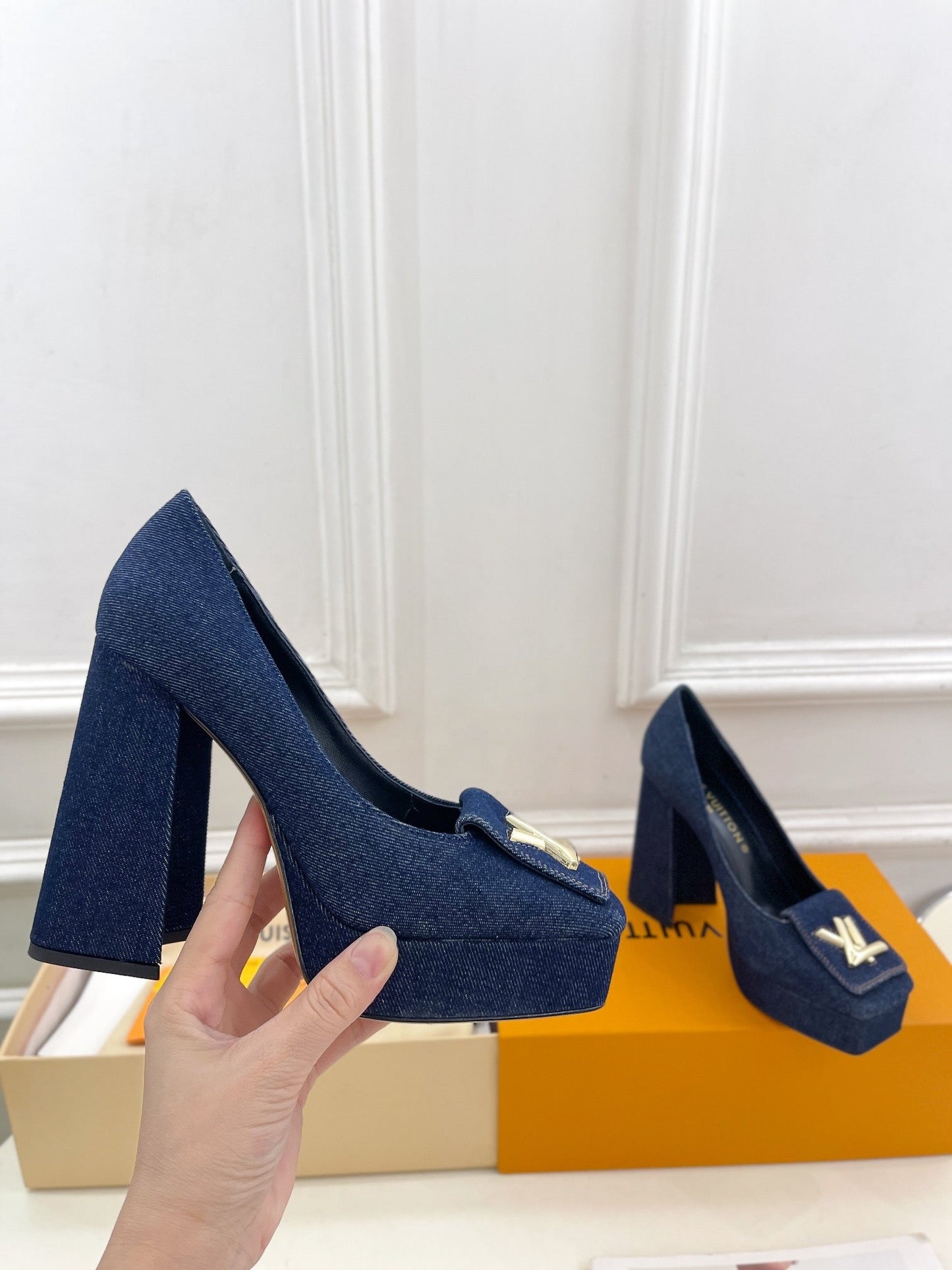 LOUIS VUITTON SHAKE MARY JANE HIGH HEEL 12 CM IN CLASSIC BLUE DENIM FABRIC