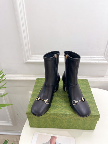 GUCCI HORSEBIT ANKLE BOOTS 6.5CM IN BLACK SHEEPSKIN