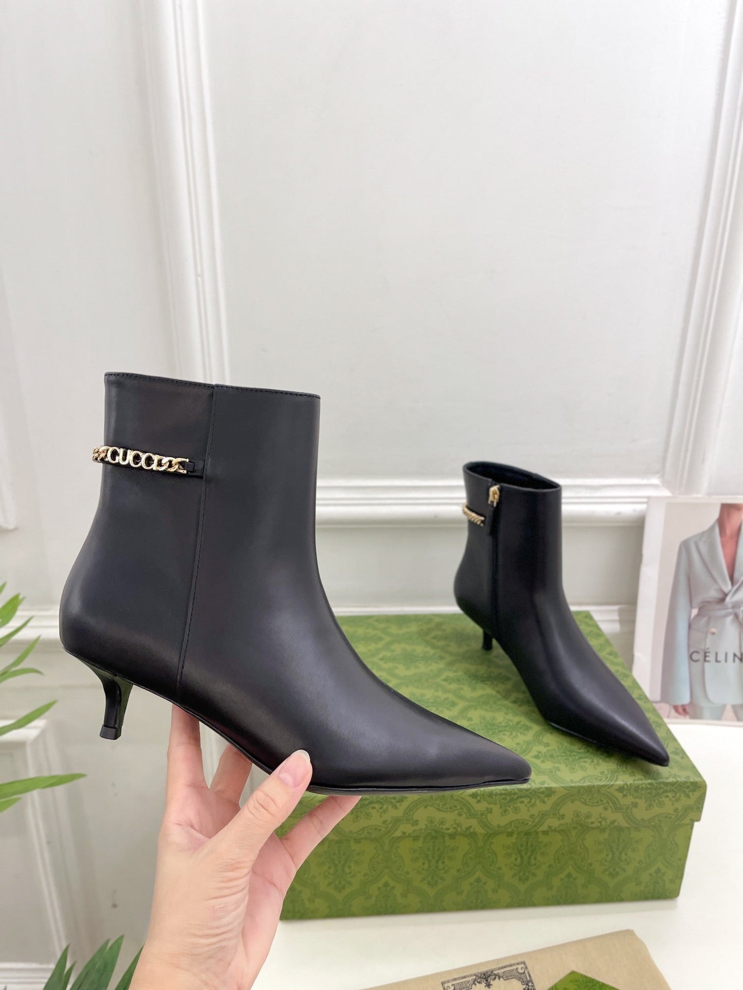 GUCCI SIGNORIA SHORT BOOTS 4.5CM IN BLACK CALFSKIN