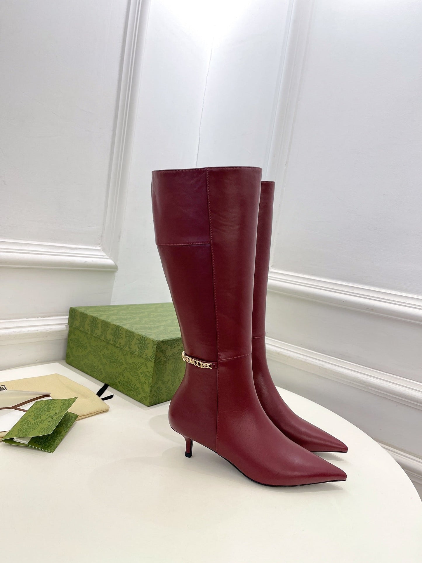 GUCCI SIGNORIA KNEE BOOTS 4.5CM IN BURGUNDY RED CALFSKIN