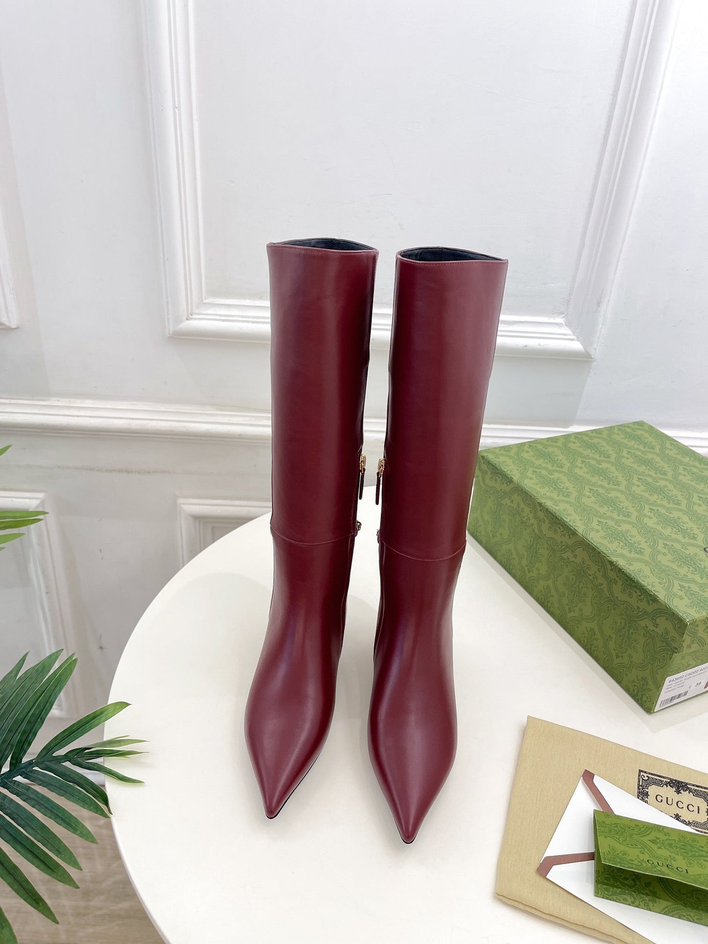 GUCCI SIGNORIA KNEE BOOTS 4.5CM IN BURGUNDY RED CALFSKIN