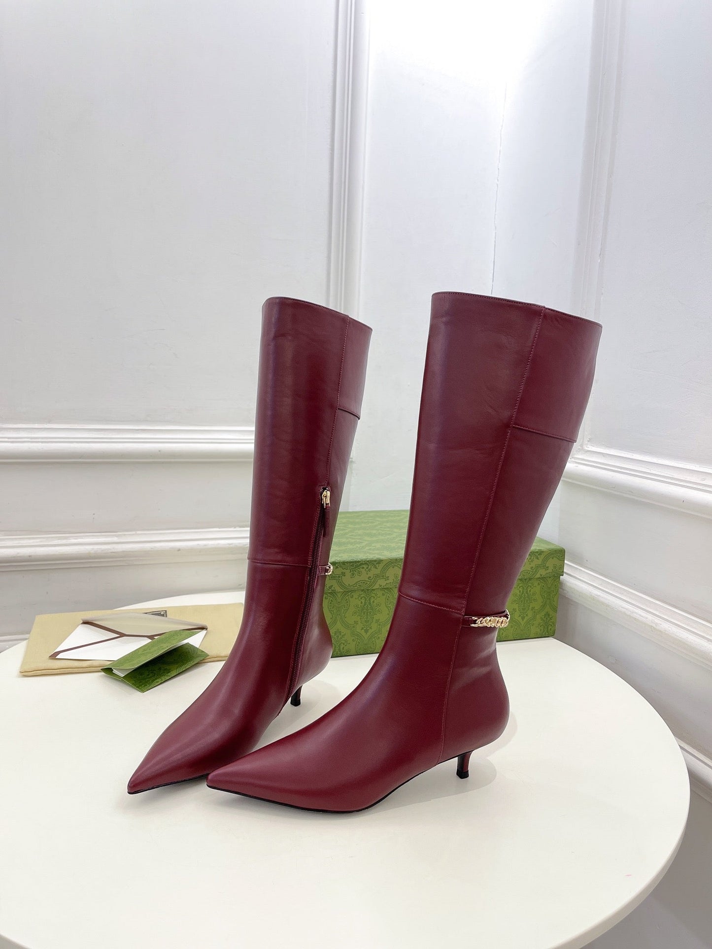 GUCCI SIGNORIA KNEE BOOTS 4.5CM IN BURGUNDY RED CALFSKIN