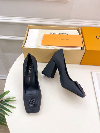 LOUIS VUITTON SHAKE PUMP BLOCK HEEL 9 CM SANDALS IN BLACK PEPPLE CALFSKIN