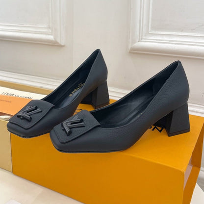 LOUIS VUITTON SHAKE PUMP BLOCK HEEL 5.5 CM SANDALS IN BLACK PEPPLE CALFSKIN