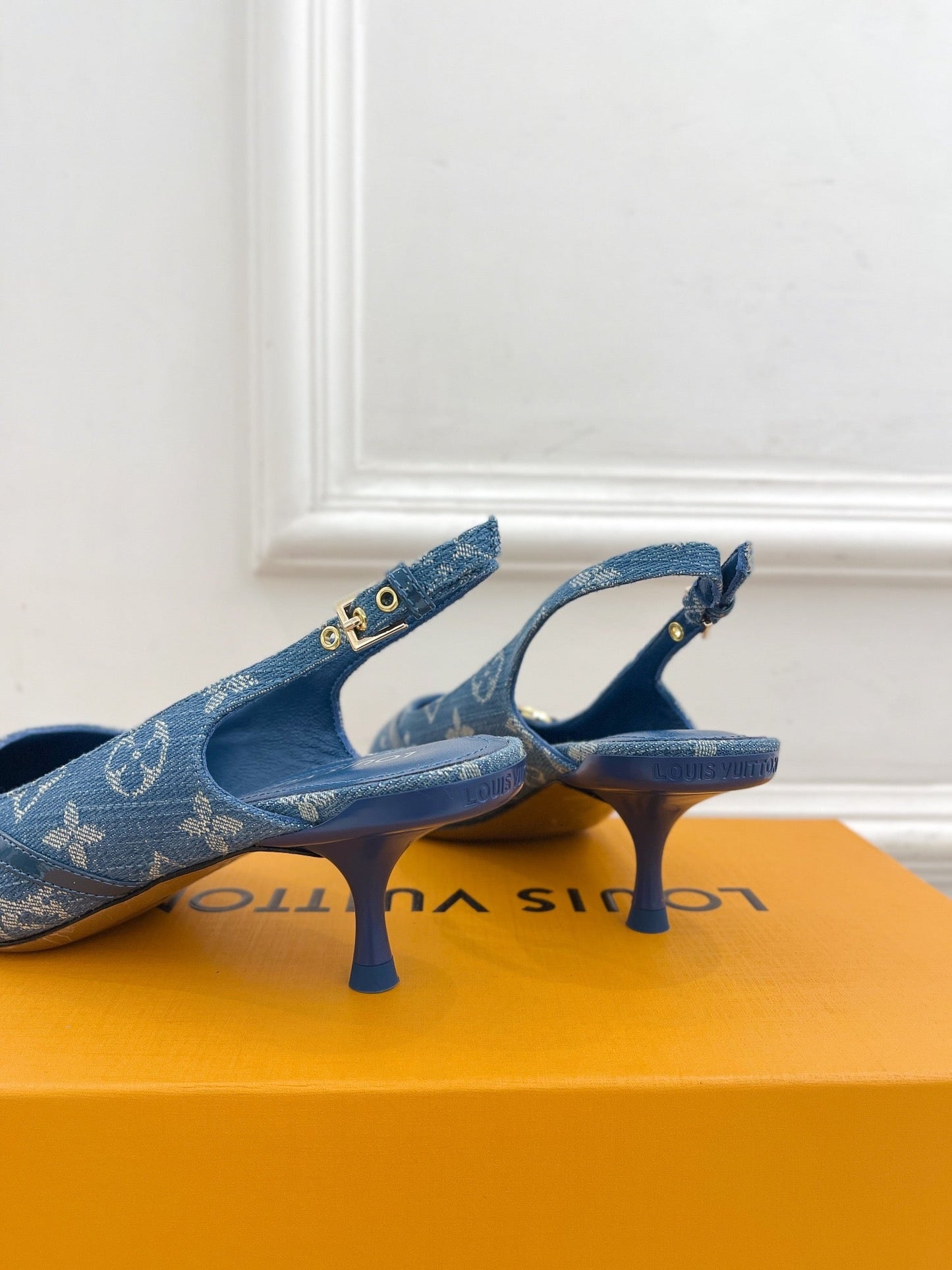 LOUIS VUITTON HIGH SLINGBACKS 5 CM IN CLASSIC BLUE MONOGRAM DENIM FABRIC
