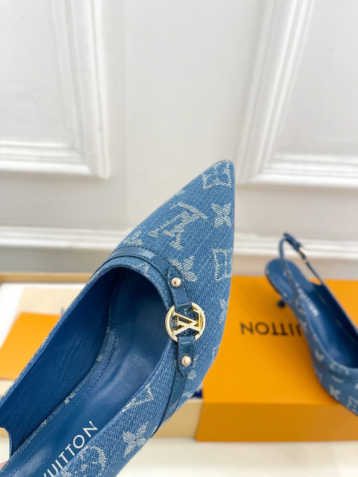 LOUIS VUITTON HIGH SLINGBACKS 5 CM IN CLASSIC BLUE MONOGRAM DENIM FABRIC